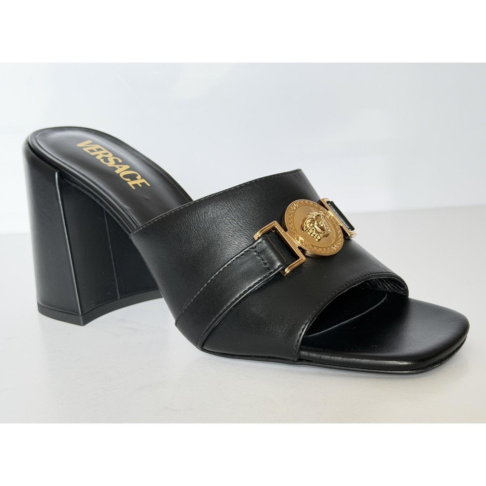 Versace Medusa Head Calf Leather Black Sandals 9 Us (39 Euro) It 014747 Nib $875
